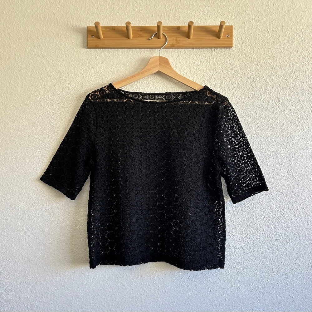 Crochet black top